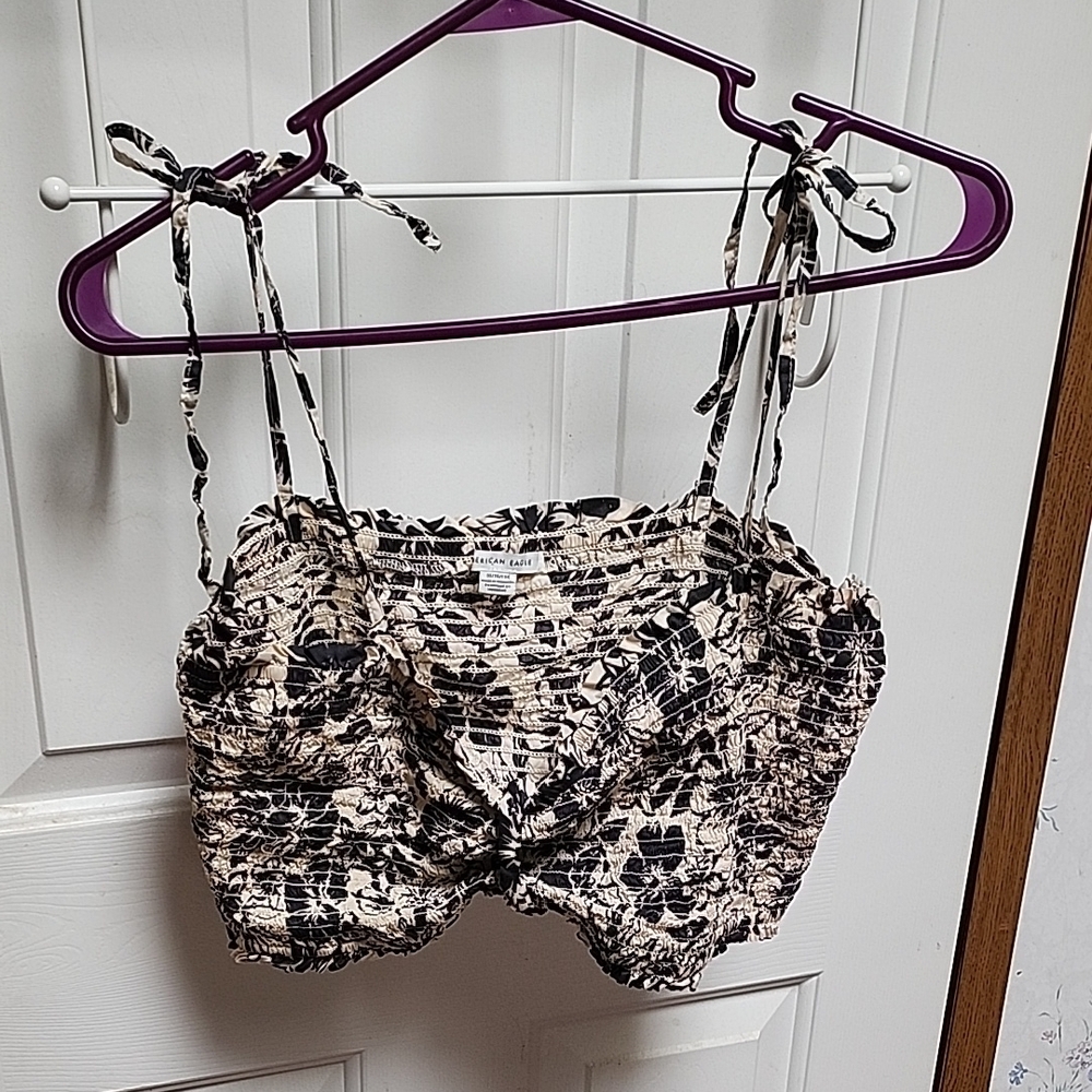 American Eagle Outfitters Black and White Ruched Crop Camisole